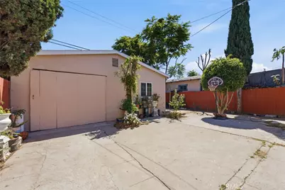 706 W 42nd, Los Angeles, CA 90037 - Photo 18