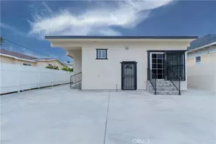 232 W 40th Pl, Los Angeles, CA 90037 - Photo 42