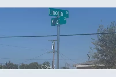 1231 1231 1/2 Lincoln, Bakersfield, CA 93305 - Photo 10
