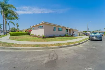 1141 W Young, Wilmington, CA 90744 - Photo 2