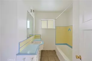 9008 Paramount Blvd, Downey, CA 90240 - Photo 12