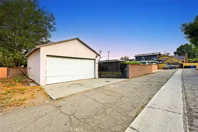 9008 Paramount Boulevard, Downey, CA 90240 - Photo 22