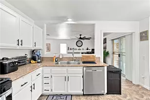 13010 Snowview Rd, Victorville, CA 92392 - Photo 12