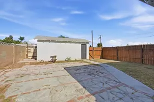 8803 Burton, Bellflower, CA 90706 - Photo 6