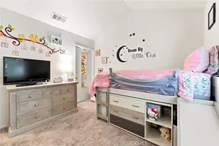 13421 Hubbard St, Sylmar, CA 91342 - Photo 16