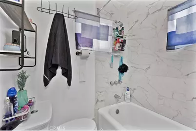 2111 E 118th Street, Los Angeles, CA 90059 - Photo 18