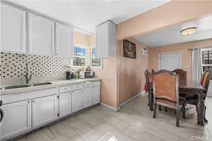 2111 E 118th St, Los Angeles, CA 90059 - Photo 12