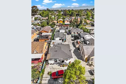 2111 E 118th Street, Los Angeles, CA 90059 - Photo 32