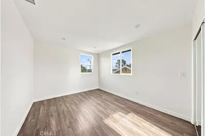 9577 Maie, Los Angeles, CA 90002 - Photo 16