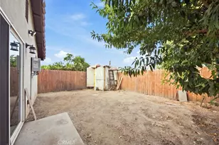 9577 Maie, Los Angeles, CA 90002 - Photo 24