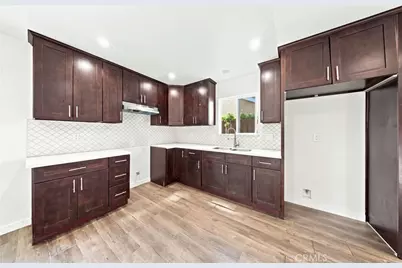 9577 Maie, Los Angeles, CA 90002 - Photo 6