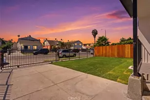 817 W 79th, Los Angeles, CA 90044 - Photo 4