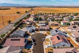 45061 Floral Vista, Lancaster, CA 93536 - Photo 6