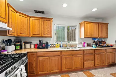 8463 S Halldale, Los Angeles, CA 90047 - Photo 10