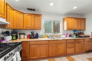 8463 S Halldale, Los Angeles, CA 90047 - Photo 10