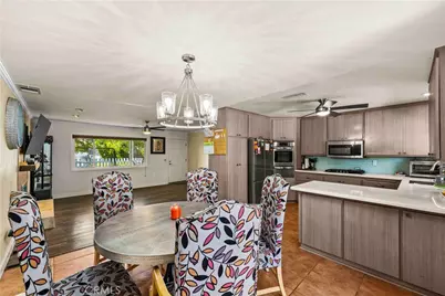 28236 Hot Springs, Canyon Country, CA 91351 - Photo 4