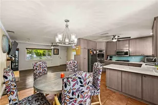 28236 Hot Springs, Canyon Country, CA 91351 - Photo 4