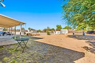 13561 Cuyamaca, Apple Valley, CA 92308 - Photo 22