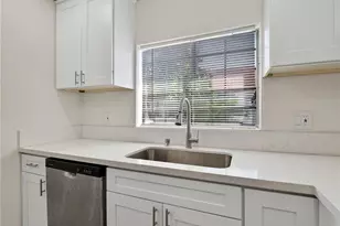 1028 E 10th, Long Beach, CA 90813 - Photo 18