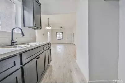 975 E 43rd, Los Angeles, CA 90011 - Photo 12