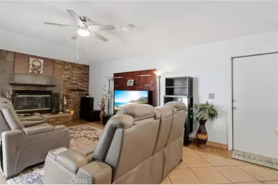 7851 Greenwood Avenue, California City, CA 93505 - Photo 20