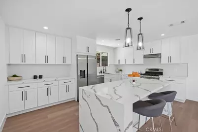 23701 Califa, Los Angeles, CA 91367 - Photo 12