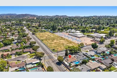 23701 Califa, Los Angeles, CA 91367 - Photo 74