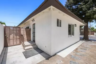 23701 Califa, Los Angeles, CA 91367 - Photo 42