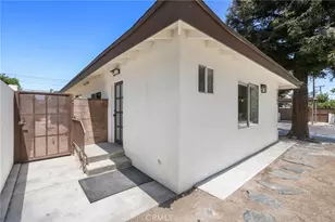 23701 Califa, Los Angeles, CA 91367 - Photo 42