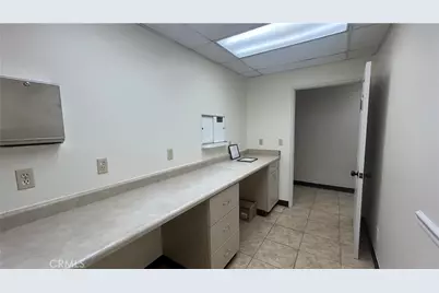 1942 E Anaheim #1936, Long Beach, CA 90813 - Photo 16