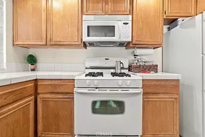39257 Via Sonrisa, Murrieta, CA 92563 - Photo 14
