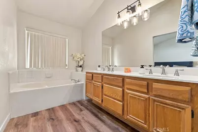 39257 Via Sonrisa, Murrieta, CA 92563 - Photo 36