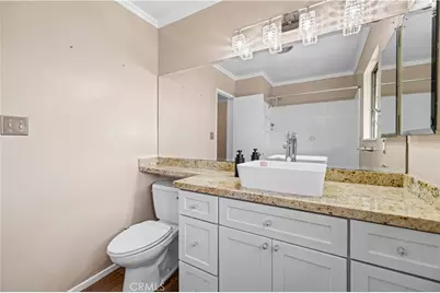 2772 E 2nd Street #E2, Long Beach, CA 90803 - Photo 8