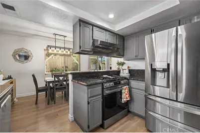 2883 Hollow Glen Circle, Rialto, CA 92376 - Photo 8
