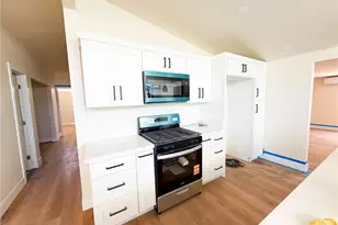 836 S Bellevue, Anaheim, CA 92805 - Photo 2