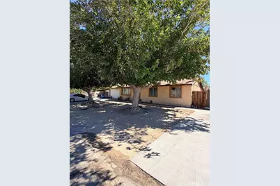 40624 163rd, Lancaster, CA 93535 - Photo 2