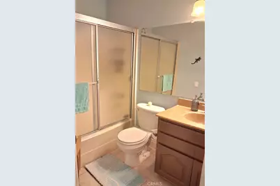 7552 Corbin Avenue #4, Reseda, CA 91335 - Photo 16