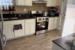1718 W 166th St, Compton, CA 90220 - Photo 2