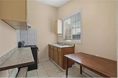 14804 Orange, Hesperia, CA 92345 - Photo 32