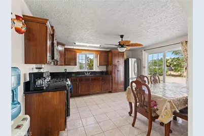 14804 Orange, Hesperia, CA 92345 - Photo 8