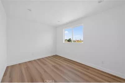 132 W 74th Street, Los Angeles, CA 90003 - Photo 34