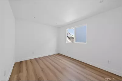 132 W 74th Street, Los Angeles, CA 90003 - Photo 24