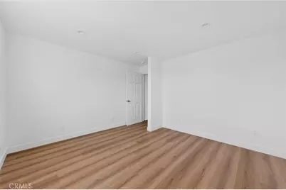 132 W 74th Street, Los Angeles, CA 90003 - Photo 38