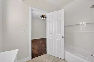 132 W 74th St, Los Angeles, CA 90003 - Photo 6