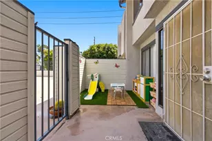 803 E Victoria, Carson, CA 90746 - Photo 32