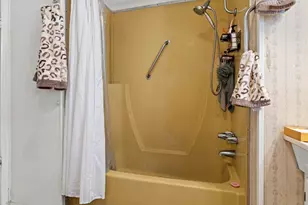 7000 E Gage Ave, Bell Gardens, CA 90201 - Photo 18