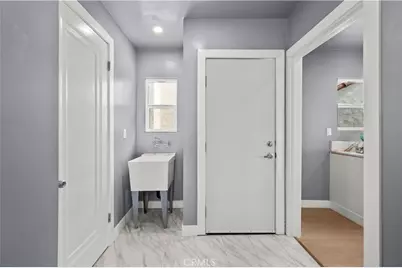 2049 W 71st Street, Los Angeles, CA 90047 - Photo 18
