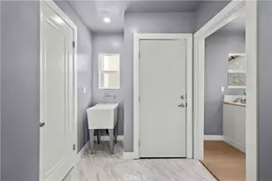 2049 W 71st St, Los Angeles, CA 90047 - Photo 18