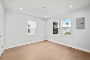 2049 W 71st St, Los Angeles, CA 90047 - Photo 20