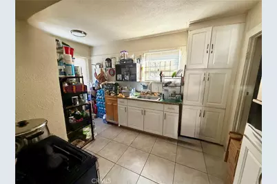 1016 W 51st Place, Los Angeles, CA 90037 - Photo 24